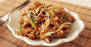 গরম ভাতের সঙ্গী নেপালি চিকেন ছৈলা