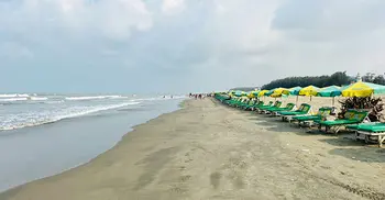 লোডশেডিংয়ে কক্সবাজারে পর্যটক খরা