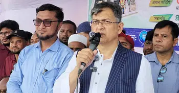 পেকুয়ার টেকসই বেড়িবাঁধ নির্মাণের আশ্বাস স্বরাষ্ট্রমন্ত্রীর
