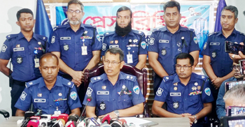 পুলিশের সংবাদ সম্মেলনকে ‘অসামঞ্জস্যপূর্ণ’ বলছে পরিবার