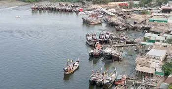 কক্সবাজারে ত্রিমুখী সংকটে মৎস্য খাত, সাগরে যাচ্ছে না শত শত ট্রলার