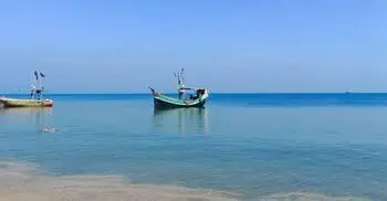 নাফ নদী থেকে ৫ বাংলাদেশিকে ধরে নিয়ে গেলো আরাকান আর্মি