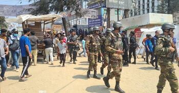 কক্সবাজার সৈকত থেকে ৫ শতাধিক দোকান সরিয়ে নিলো ব্যবসায়ীরা