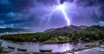 বজ্রপাতের বিকট শব্দে কৃষকের মৃত্যু
