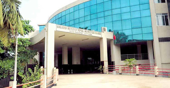 চট্টগ্রামেও হবে হাম-রুবেলা নির্ণয়কেন্দ্র, ল্যাব পরিদর্শন