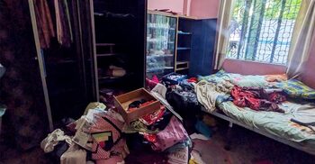 অস্ত্রের মুখে জিম্মি করে অবসরপ্রাপ্ত সেনাসদস্যের বাড়িতে ডাকাতি