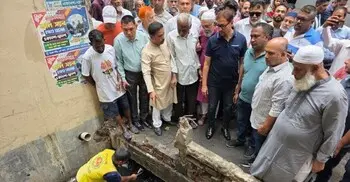যত্রতত্র ময়লা ফেলা হলে কঠোর ব্যবস্থা নেওয়া হবে: মেয়র শাহাদাত