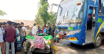 5 killed as bus collides with auto-rickshaw in Chattogram