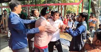 চাকসু ভিপিকে মারতে তেড়ে এলেন ছাত্রদল সভাপতি