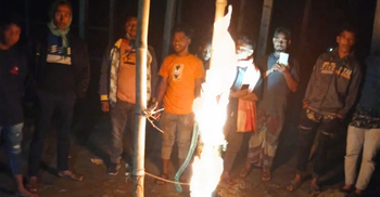 কুমিল্লায় নতুন টিউবওয়েল দিয়ে বের হচ্ছে গ্যাস