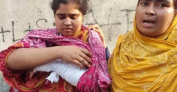 ‘ভাত চেয়ে না পেয়ে’ ৫ জনকে কুপিয়ে জখম, ৭ ঘর ভাঙচুর