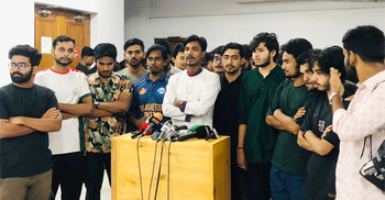 সাহিত্য সম্পাদক পদে মনোনয়ন জমা দিলেন লানজু খান