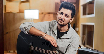 ঢাকার শ্রোতাদের মাতাতে আসছেন ভারতের দর্শন রাওয়াল