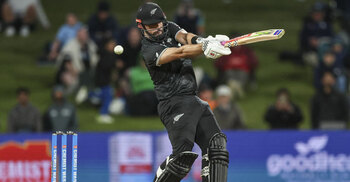 New Zealand thrash England to clinch T20I series