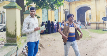 স্কুল-কলেজ ফাঁকি দিয়ে ঘোরাঘুরি, ৪৯ শিক্ষার্থী আটক