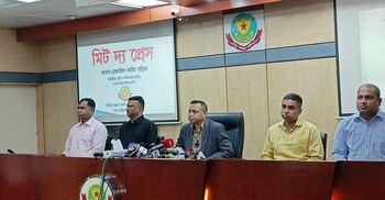 There would be no more ‘Aynaghar’, ‘Bhater Hotel’ in DB: Mallick