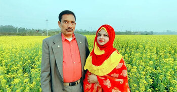 বিয়ের ৩০ বছর পর একসঙ্গে দাখিল পাস করলেন দম্পতি