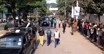 মানিকমিয়া অ্যাভিনিউয়ের পথে খালেদা জিয়ার মরদেহ