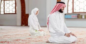 আল্লাহর কাছে মর্যাদা ও সওয়াবে নারী-পুরুষের সাম্য