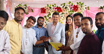 নেতার বিয়েতে ডিজেল উপহার!