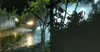 ঢাকায় ঝড়ো হাওয়ার সঙ্গে শিলাবৃষ্টি