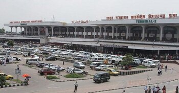 বিমানবন্দরে বাড়ানো হয়েছে বাড়তি সতর্কতা!