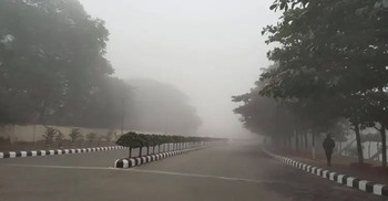 Dhaka’s air quality remains ‘unhealthy’ amid fog