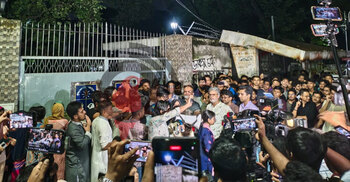 DU bans student politics in halls of residence amid midnight protest