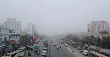 তীব্র শীতে জবুথবু ঢাকাবাসী, দেখা নেই সূর্যের