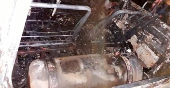 হাসপাতাল থেকে রোগী বহনকালে মাইক্রোবাসে আগুন