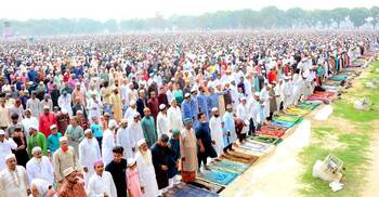 এশিয়ার সর্ববৃহৎ ঈদগাহে একসঙ্গে নামাজ পড়লেন ৬ লাখ মুসল্লি
