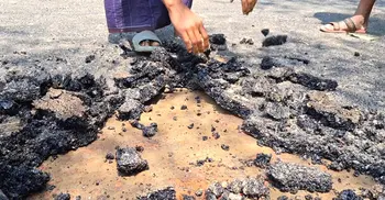 ঢালাইয়ের ৫ দিনেই উঠে যাচ্ছে সোয়া কোটি টাকার সড়কের পিচ