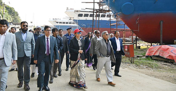 শতবর্ষী স্টিমার পিএস মাহসুদে কূটনীতিকদের নৌযাত্রা