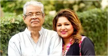 গাজী মাজহারুল আনোয়ারের মেয়েও কিনলেন বিএনপির মনোনয়নপত্র