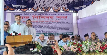 DMP chief vows instant action against unfit buses