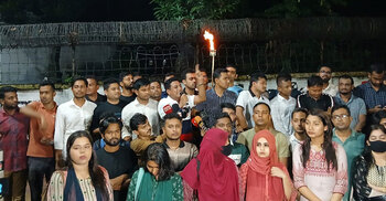 ঢাবিতে ছাত্রদলের মশাল মিছিল ও বিক্ষোভ সমাবেশ