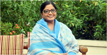 ৭০ বছরে কিংবদন্তি ডলি জহুর