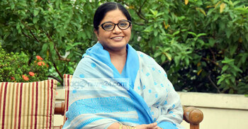 চলচ্চিত্র অঙ্গনে ৩৪ লাখ টাকা পাওনা ডলি জহুরের