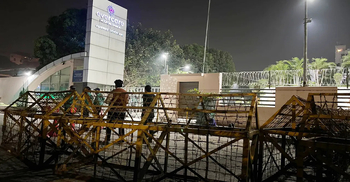 খালেদা জিয়ার সুস্থতায় দোয়া, কান্নায় ভেঙে পড়লেন নেতাকর্মীরা