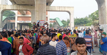 Battery-run rickshaw drivers continue road blockade for 6th day