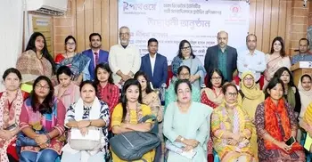 নারী সাংবাদিকদের ড্রাইভিং প্রশিক্ষণ দিচ্ছে ডিআরইউ