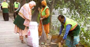 ডেঙ্গু নিয়ন্ত্রণে ধানমন্ডিতে মশক নিধন অভিযান দক্ষিণ সিটির