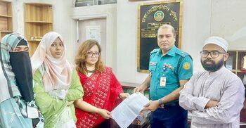 ছবি বিকৃতি করার ঘটনায় মামলা করলেন ঢাবি শিক্ষিকা মোনামি