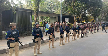 হাদির দাফন ঘিরে কবরস্থান এলাকায় পুলিশ-বিজিবি-সোয়াট মোতায়েন