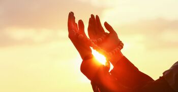 কঠিন বিপদে নবিজির (সা.) ৪টি দোয়া