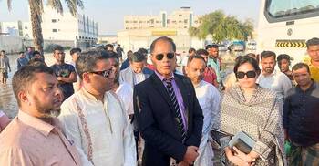 আমিরাতে বন্যাকবলিত প্রবাসীদের পাশে বাংলাদেশ কনস্যুলেট