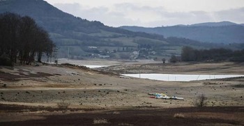 শুকিয়ে যাচ্ছে ইউরোপ, তীব্র পানি সংকটের আশঙ্কা