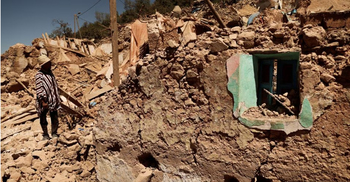 Morocco earthquake death toll passes 2800, survivors camp outdoors