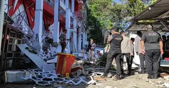 ইন্দোনেশিয়ায় ৭.৪ মাত্রার ভূমিকম্প, নিহত ১