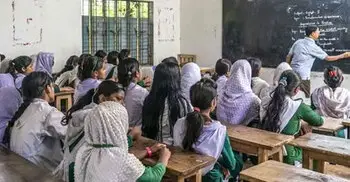 ইসলাম শিক্ষার চেয়ে হিন্দু ধর্ম শিক্ষকের বেতন বেশি, কারণ কী